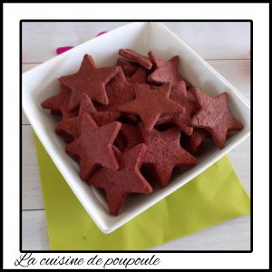 Recette Biscuits épicés à la noisette et farine de Betterave