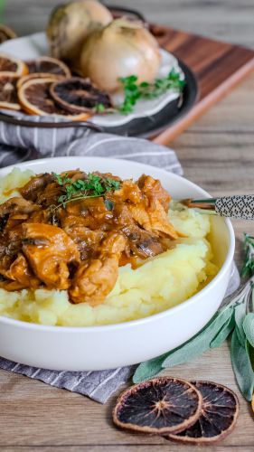 Recette Poulet aux champignons et oignons et sa purée de pomme de terre