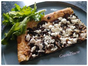 Recette Tarte fine aux champignons et oignons rouges