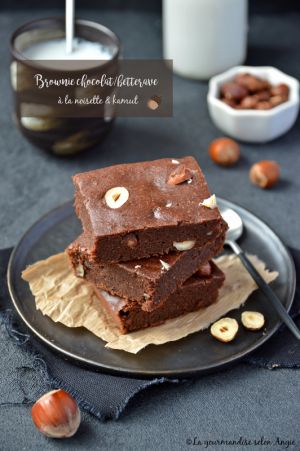 Recette Brownie {Chocolat, betterave & noisettes} à la farine de kamut #vegan