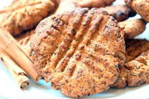 Recette Cookies rustiques sans sucre, graines de chia et cannelle