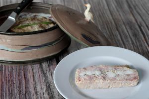 Recette Terrine de poulet facile à l'estragon