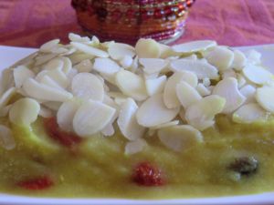 Recette Halwa indien orange, amande, cranberries et baies de Gogi à la polenta de riz Exquidia