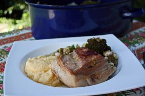 Recette Poitrine de porc braisée aux légumes verts – Polenta à la féta
