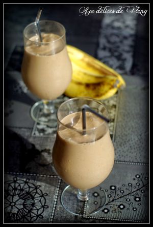 Recette Milkshake au cacao, beurre de cacahuètes & bananes (Vegan)