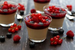 Recette Panna cotta amande et fruits rouges (végan)