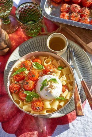 Recette Pâtes aux tomates cerises rôties et burrata
