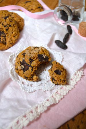 Recette Cookies au chocolat noir et fève tonka (vegan & sans gluten)