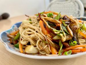 Recette Kagoshima Express – Nouilles somen sautées aux pleurotes et aux légumes