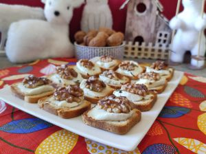 Recette Toasts chèvre frais, miel & noix