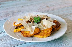 Recette Galettes de pomme de terre et courge butternut au parmesan