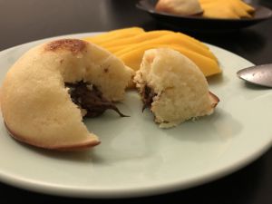 Recette Moelleux à la noix de coco et cœur pâte à tartiner