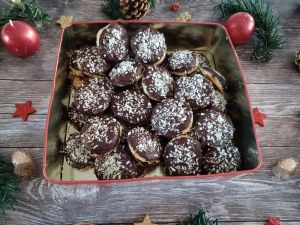 Recette Biscuits nappés chocolat coco