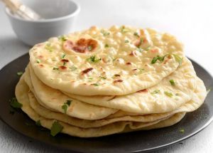 Recette Meilleure recette facile de pain naan maison!