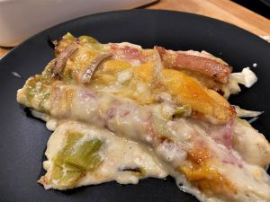 Recette Poireaux gratinés au lard fumé et fromage à raclette