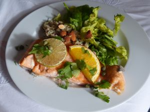 Recette Pavés de saumon aux agrumes et sa salade d’herbes