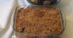 Recette Crumble aux figues , aux pommes et au pruneaux