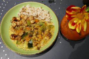 Recette Curry de courgettes et patates douces au tofu