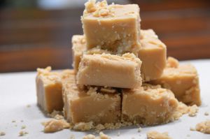 Recette Sucre à la crème au micro-ondes SUPER FACILE à faire !