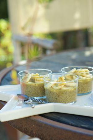Recette Pudding aux graines de chia, thé vert Matcha et bananes