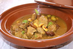 Recette Tajine d'agneau aux abricots et aux amandes