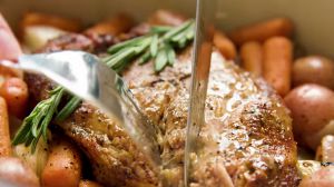 Recette Rôti de porc du dimanche à grand-maman... (Facile à faire!)