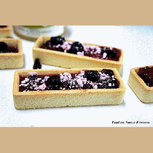 Recette Trendy tartelettes rectangles aux prunes confites au miel