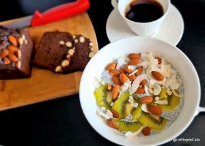 Recette Pudding aux grains de chia, kiwi et amandes (ig bas/low carb)