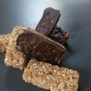 Recette Barres de Céréales aux Flocons d'Avoine et Chocolat
