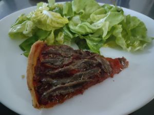 Recette Tarte à la tomate avec aiguillettes depoulet ou filets d'anchoi