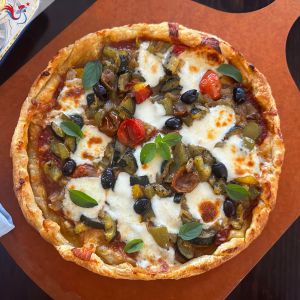 Recette Pizza Veggie Rapide (avec pate feuilletée) de Jamie Oliver