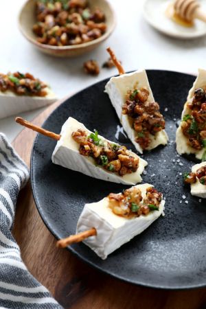 Recette Bouchées de Brie aux noix caramélisées