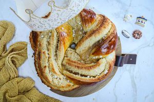 Recette Couronne des rois Babka à la crème d'amande