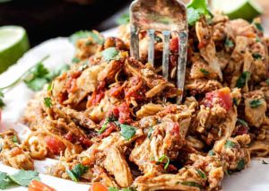 Recette Recette parfaite de poulet effiloché mexicain dans la mijoteuse!