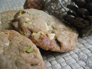Recette Cookies chocolat blanc, pistaches et fève tonka