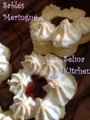 Recette Sablés meringués a la confiture