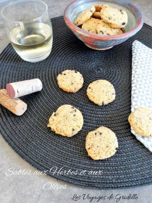 Recette Sablés aux Herbes et aux Olives