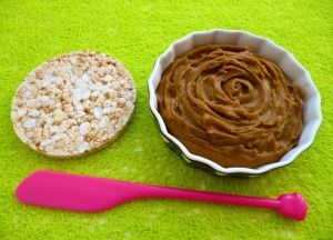 Recette Tartinade diététique végane hyperprotéinée vanille-caramel-chicorée (sans gluten ni beurre ni lait ni sucre et riche en fibres)