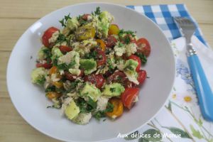 Recette Salade d'avocat et tomates cerises au thon et graines de chia