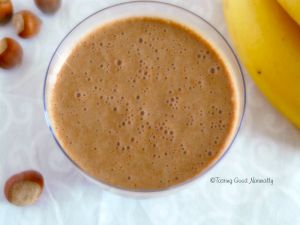 Recette Smoothie végétalien à la banane, cacao cru et quinoa germé #vegan