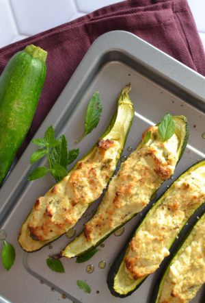 Recette Courgettes farcies à la ricotta et à la menthe #végétarien