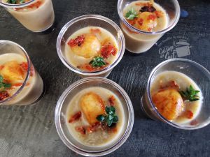 Recette Verrines de velouté de champignons au chorizo et Noix de Pétoncle : un apéro gourmand pour Noël