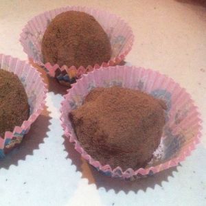 Recette Truffes au chocolat noir équitable fève de Tonka