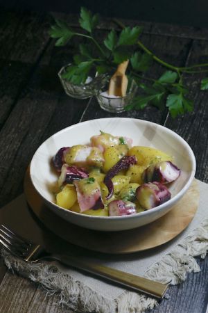 Recette Salade de poulpe et pommes de terre vinaigrette aux herbes