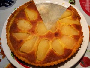 Recette Tarte aux poires frangipanière - recette de tarte aux poires