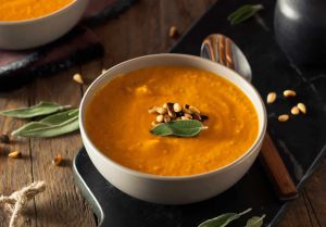 Recette Soupe de potimarron à l’orange et au gingembre au Thermomix : la recette réconfortante aux saveurs d’automne