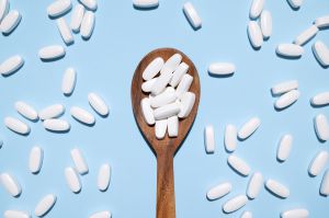 Recette We Asked a Doctor If It’s Safe to Take Magnesium Without a Deficiency