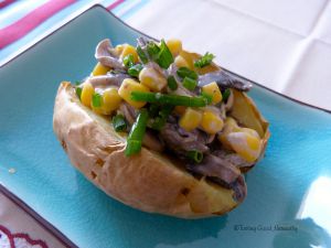 Recette Baked potatoes aux champignons, maïs et veganaise (pommes de terre au four) – Vegan