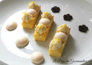 Recette Moelleux au citron, crème pâtissière à la fleur d’oranger et mini-meringues