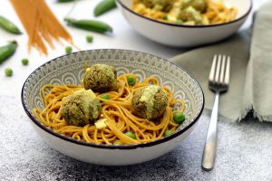 Recette Boulettes végan aux petits-pois et spaghetti sauce curry-coco